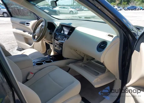 2014 Nissan Pathfinder Platinum/S/Sl/Sv z USA, uszkodzony, nr VIN 5N1AR2MN2EC677077